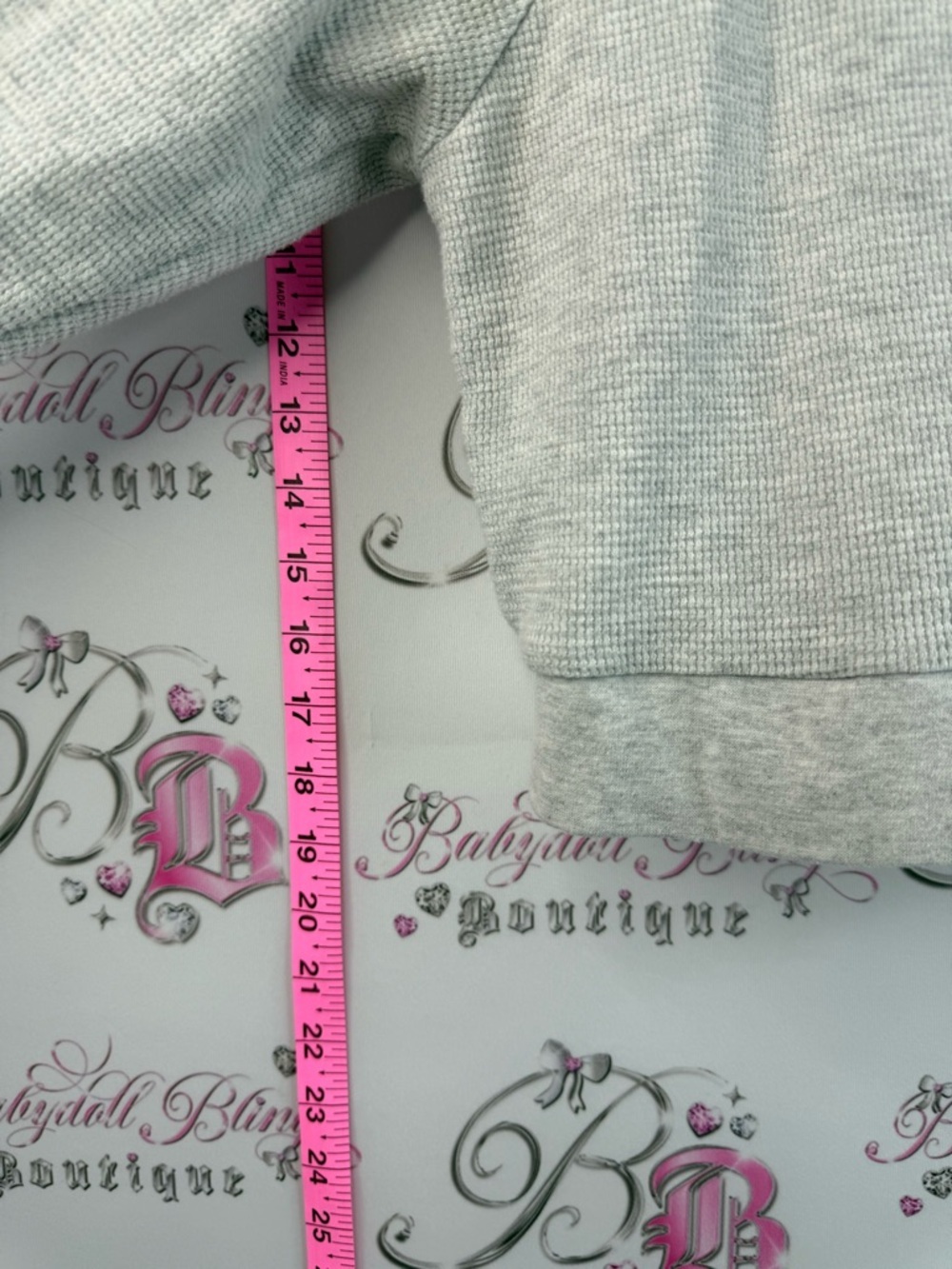 Dynamite Cropped Zip up Hoodie Light Gray with drawstring casual look - Picture 5 of 11